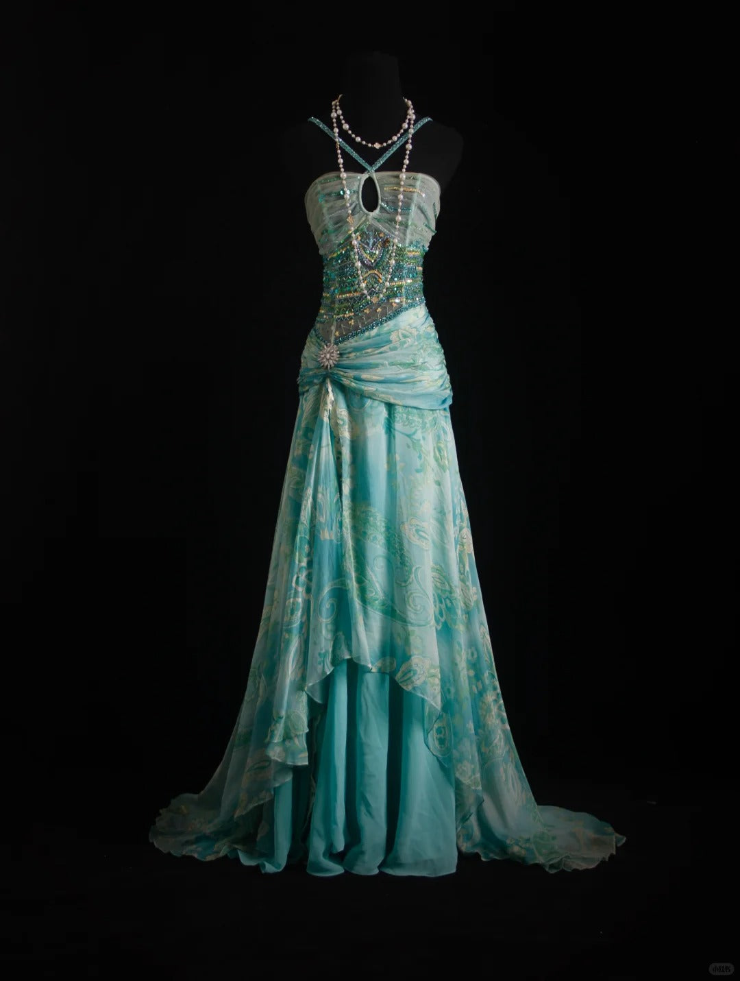 Wunderschönes dunkelolivgrünes herzförmiger Ausschnitt A-Linie Satin Tüll Kurzes Ballkleid Homecoming-Kleid ED02575