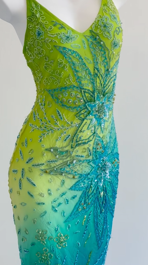 Wunderschönes dunkelolivgrünes herzförmiger Ausschnitt A-Linie Satin Tüll Kurzes Ballkleid Homecoming-Kleid ED02575