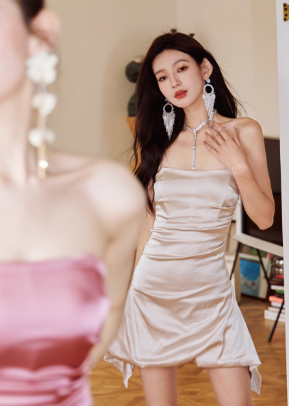 Wunderschönes dunkelolivgrünes herzförmiger Ausschnitt A-Linie Satin Tüll Kurzes Ballkleid Homecoming-Kleid ED02575