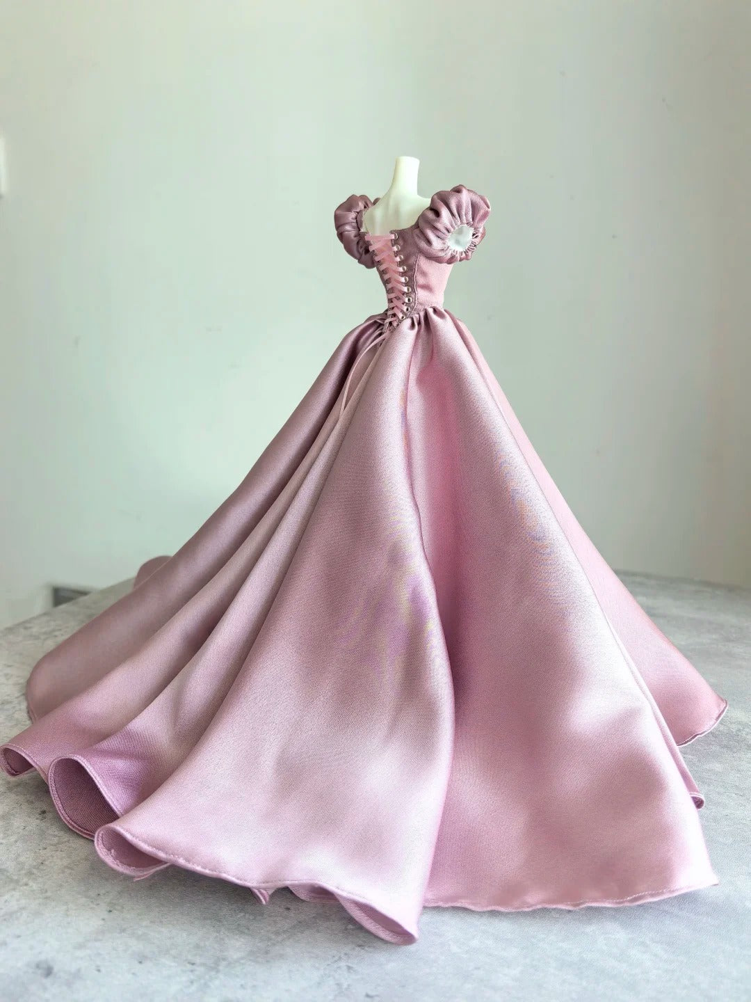 Superbe robe de soirée longue en satin fuchsia, style sirène, sans bretelles, ED02613