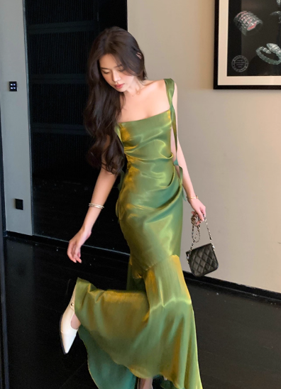Wunderschönes dunkelolivgrünes herzförmiger Ausschnitt A-Linie Satin Tüll Kurzes Ballkleid Homecoming-Kleid ED02575