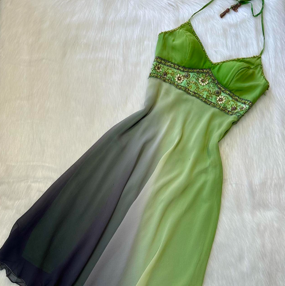 Wunderschönes dunkelolivgrünes herzförmiger Ausschnitt A-Linie Satin Tüll Kurzes Ballkleid Homecoming-Kleid ED02575