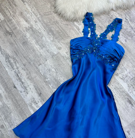 Wunderschönes dunkelolivgrünes herzförmiger Ausschnitt A-Linie Satin Tüll Kurzes Ballkleid Homecoming-Kleid ED02575