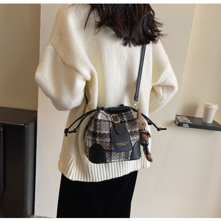 Vintage woolen plaid crossbody bucket bag ED0406