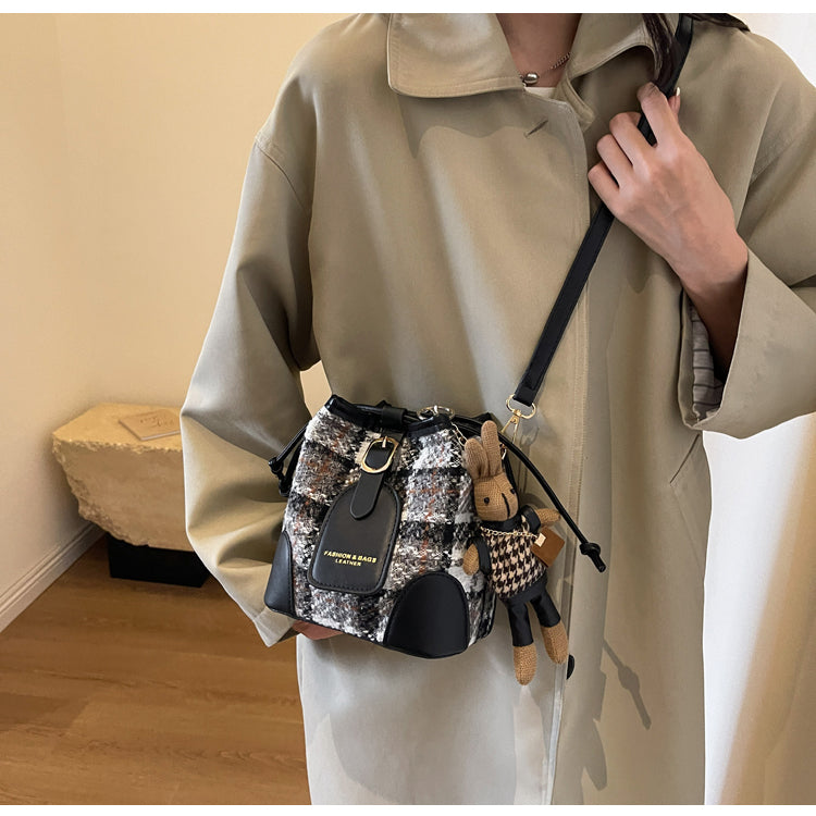 Vintage woolen plaid crossbody bucket bag ED0406