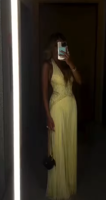 Gorgeous Sheath V-neck Open Back Prom Dress with Tassels Butter Yellow Backless Formal Evening Dress ED04080