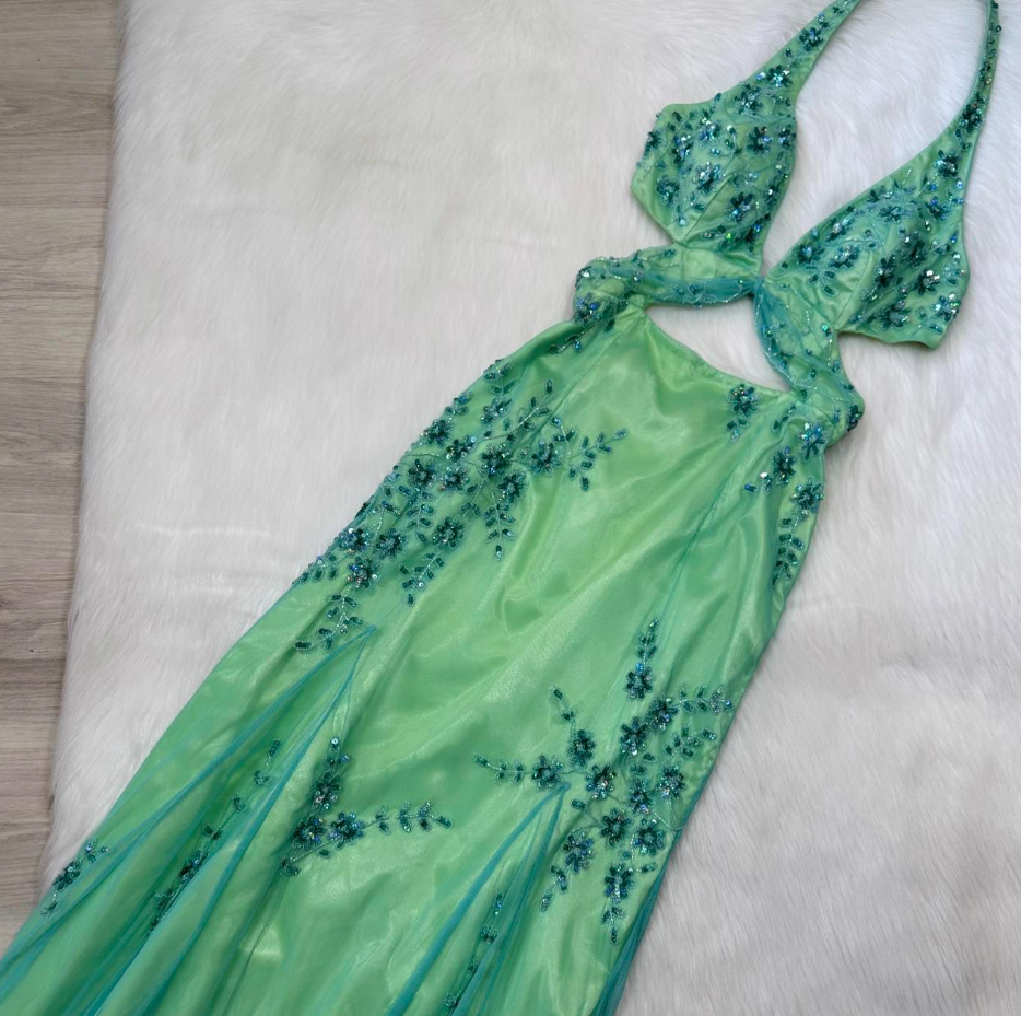 Wunderschönes dunkelolivgrünes herzförmiger Ausschnitt A-Linie Satin Tüll Kurzes Ballkleid Homecoming-Kleid ED02575