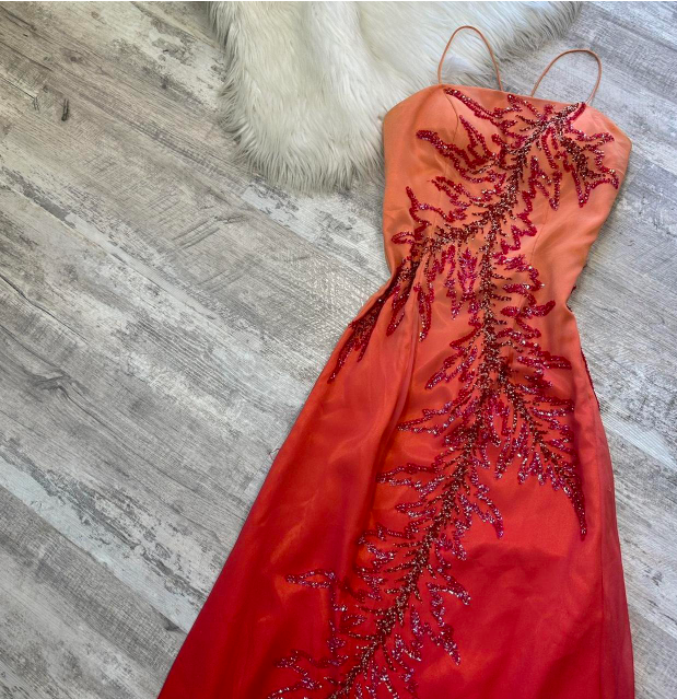 Wunderschönes dunkelolivgrünes herzförmiger Ausschnitt A-Linie Satin Tüll Kurzes Ballkleid Homecoming-Kleid ED02575