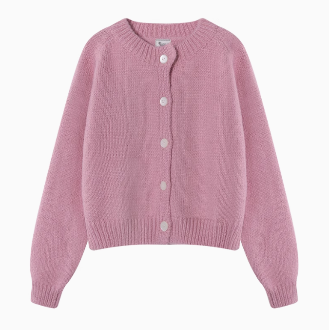 Sanfte, lockere Strickjacke mit Rundhalsausschnitt ED0408