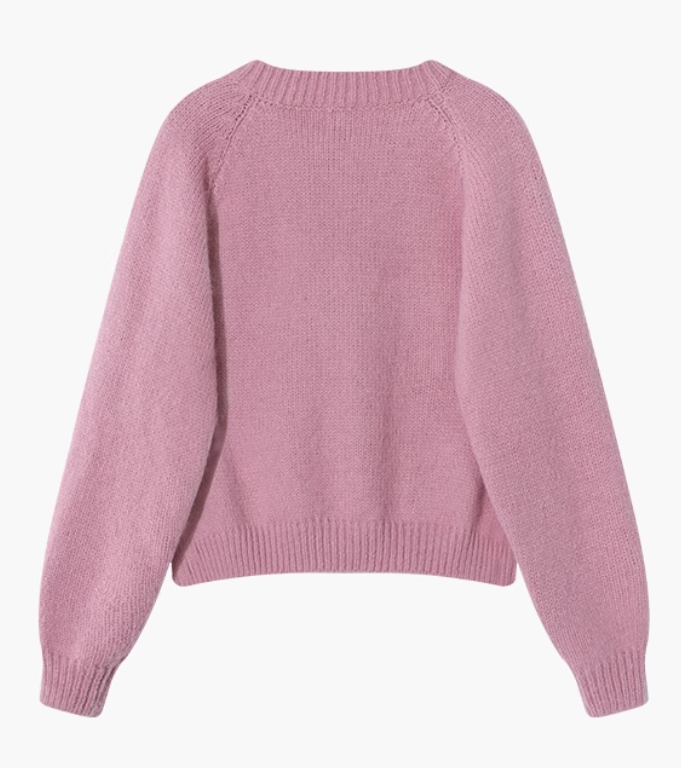 Sanfte, lockere Strickjacke mit Rundhalsausschnitt ED0408