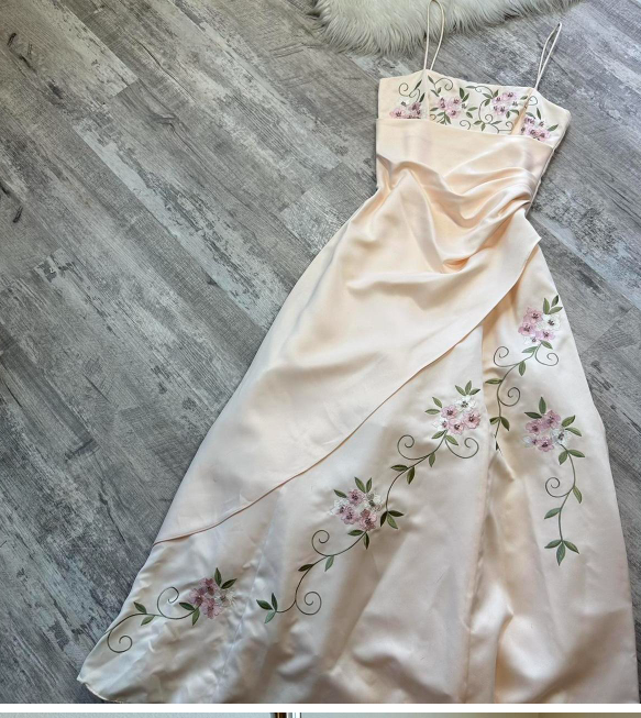 Wunderschönes dunkelolivgrünes herzförmiger Ausschnitt A-Linie Satin Tüll Kurzes Ballkleid Homecoming-Kleid ED02575