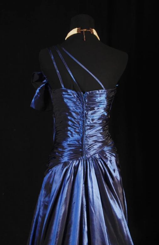 Wunderschönes dunkelolivgrünes herzförmiger Ausschnitt A-Linie Satin Tüll Kurzes Ballkleid Homecoming-Kleid ED02575