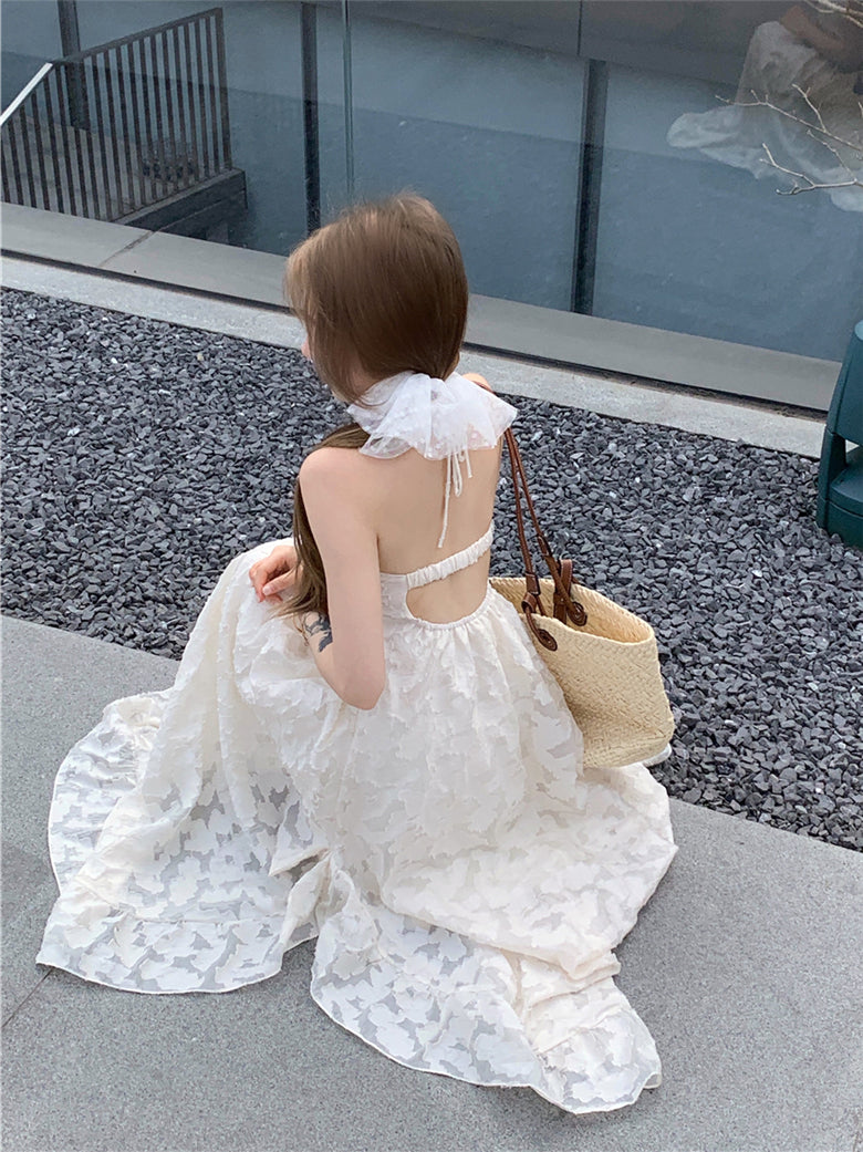 Strandurlaubsstil Französisches A-Linien-Neckholder-Rückenfreies langes Kleid ED0420