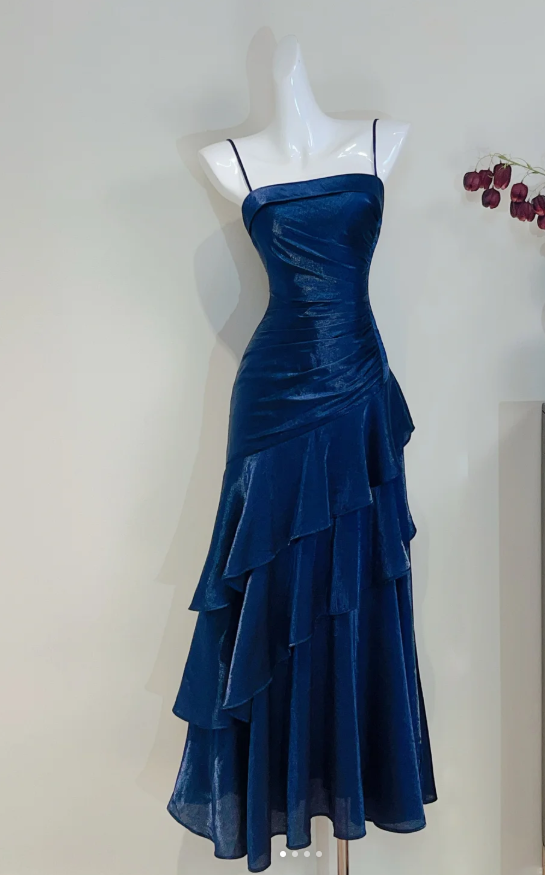 Wunderschönes dunkelolivgrünes herzförmiger Ausschnitt A-Linie Satin Tüll Kurzes Ballkleid Homecoming-Kleid ED02575