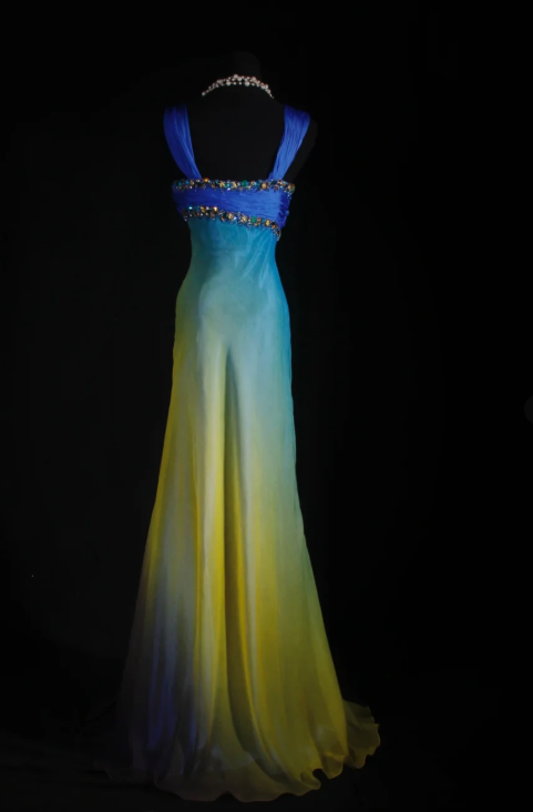 Wunderschönes dunkelolivgrünes herzförmiger Ausschnitt A-Linie Satin Tüll Kurzes Ballkleid Homecoming-Kleid ED02575
