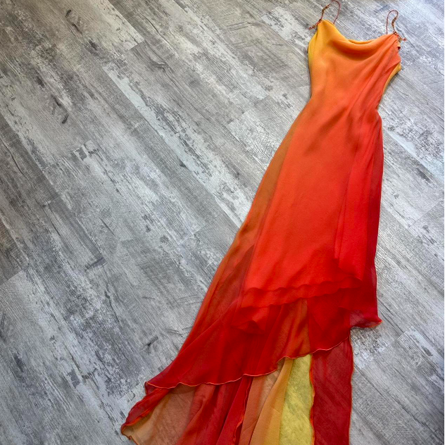Wunderschönes dunkelolivgrünes herzförmiger Ausschnitt A-Linie Satin Tüll Kurzes Ballkleid Homecoming-Kleid ED02575