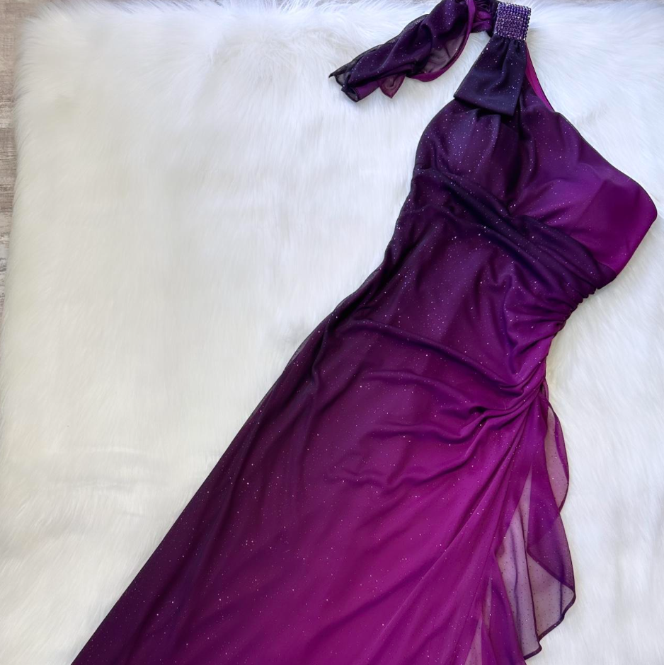Wunderschönes dunkelolivgrünes herzförmiger Ausschnitt A-Linie Satin Tüll Kurzes Ballkleid Homecoming-Kleid ED02575