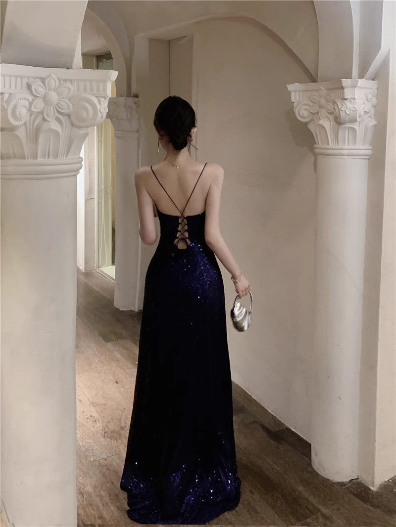Marineblaues langes Ballkleid mit Spaghettiträgern und V-Ausschnitt und Pailletten, Abendkleid für die Abschlussfeier von Erwachsenen ED0426