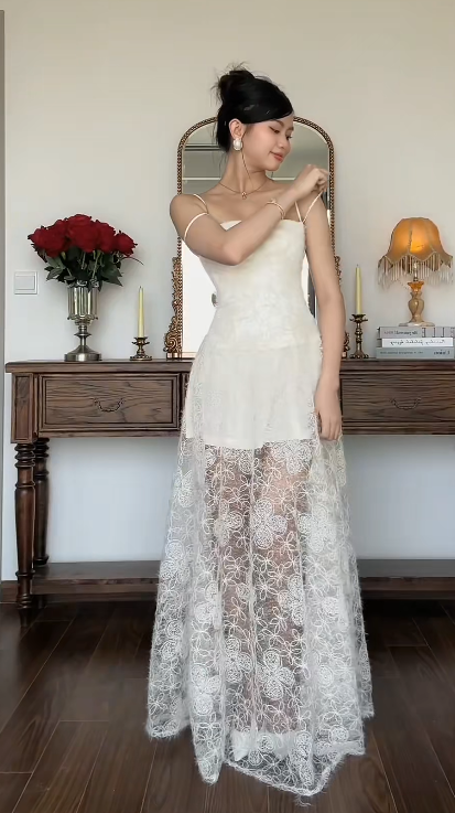 Chic Spaghetti Strap Sheath Evening Dresses, Lace Applique Guest Dresses, Ivory Formal Dresses ED04473