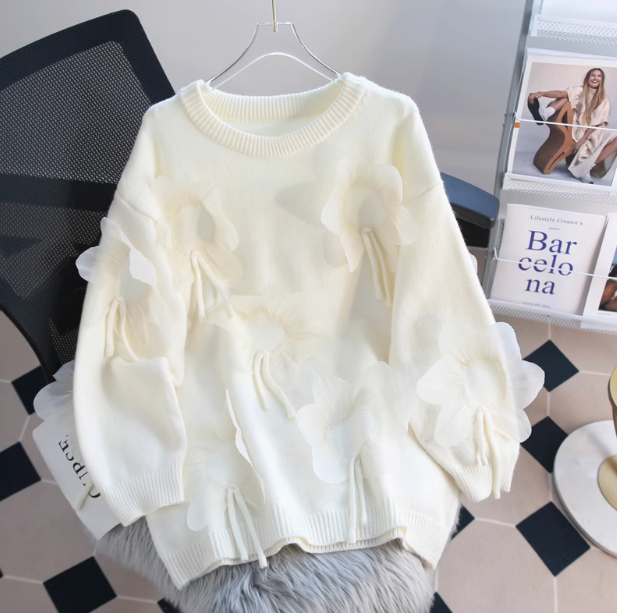 Sweet 3D Petal Round Neck Thick Sweater ED0449