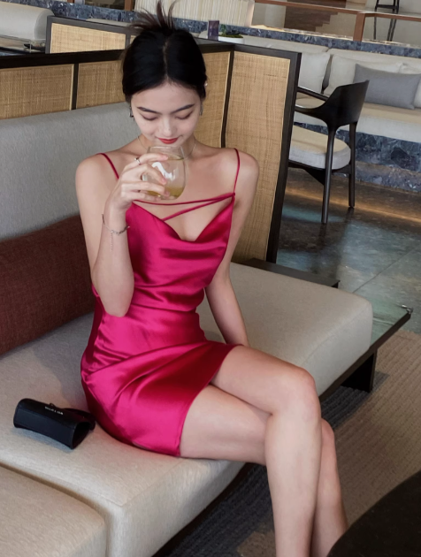 Chic Spaghetti Strap Sheath Short Prom Dresses Satin Sleeveless Birthday Dresses Hot Pink Homecoming Dresses ED04643