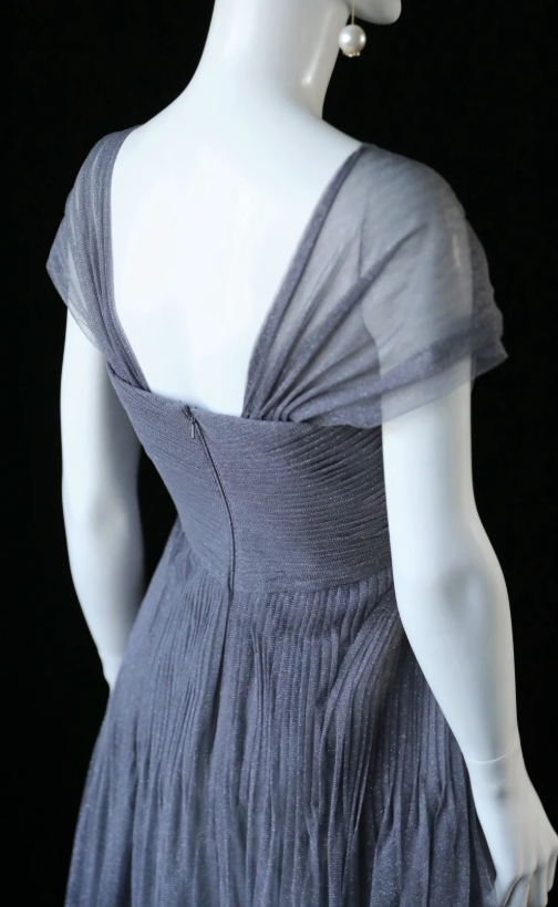 Vintage Sweetheart Neck Sheath Long Prom Dresses Tulle Dark Gray Evening Gowns ED04675