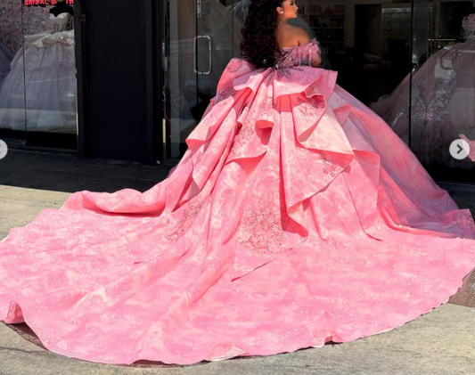 Gorgeous Off-the-shoulder Ball Gown Tulle Long Prom Dresses Beaded Pink Sweet 16 Dress Applique Quinceanera Dresses ED04712