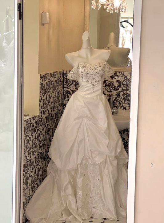 Gorgeous Off-the-shoulder Ball Gown Taffeta Long Wedding Dresses Beaded White Bridal Gowns ED04719