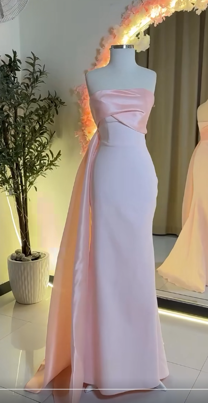 Wunderschönes dunkelolivgrünes herzförmiger Ausschnitt A-Linie Satin Tüll Kurzes Ballkleid Homecoming-Kleid ED02575