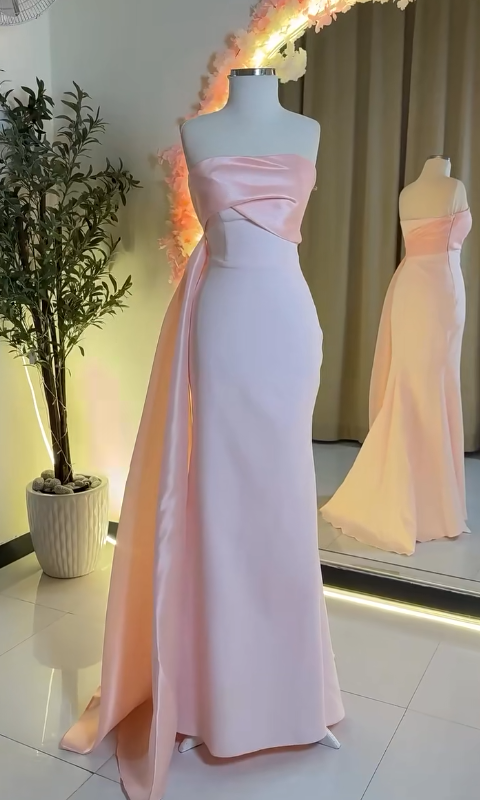Wunderschönes dunkelolivgrünes herzförmiger Ausschnitt A-Linie Satin Tüll Kurzes Ballkleid Homecoming-Kleid ED02575