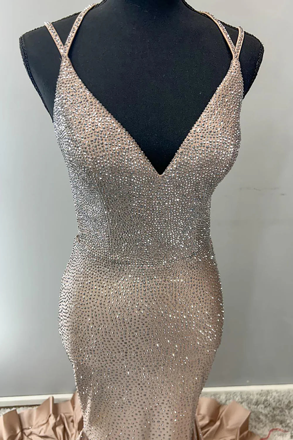 Elegant Spaghetti Strap Sheath Long Prom Dresses Satin Champagne Wedding Guest Dresses ED04784