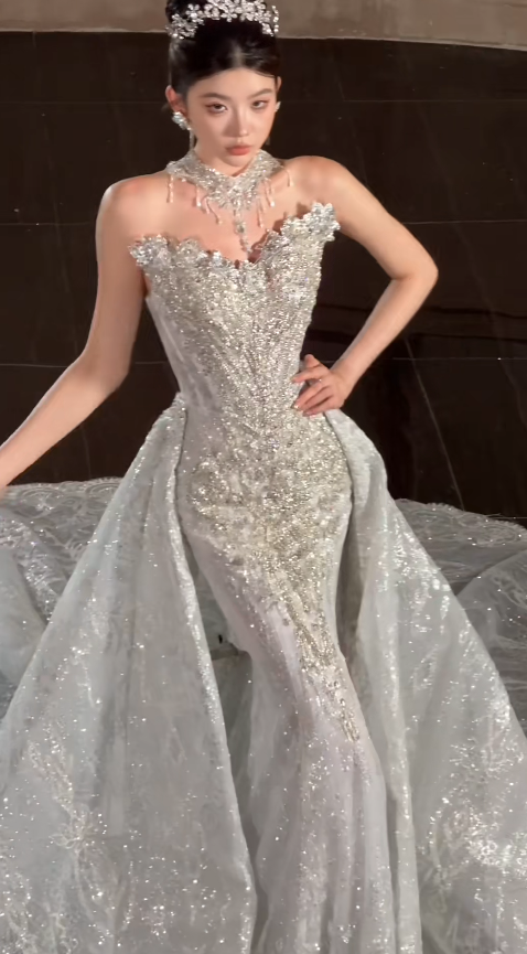 Luxury Strapless Mermaid Train Wedding Dresses Beaded Tulle Bridal Gowns Applique Sleeveless Bridal Dresses ED04792