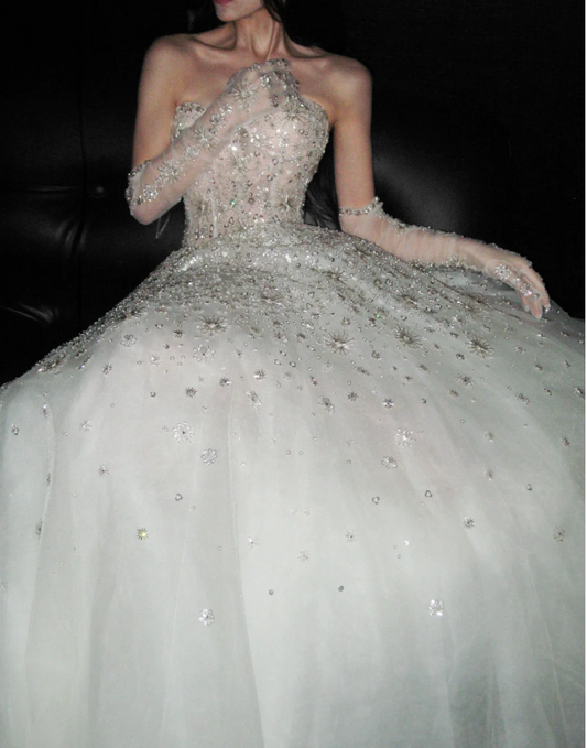 Luxury Sweetheart Neck Ball Gown Long Wedding Dresses Tulle Beaded Sleeveless Bridal Gowns White Bridal Dresses ED04809