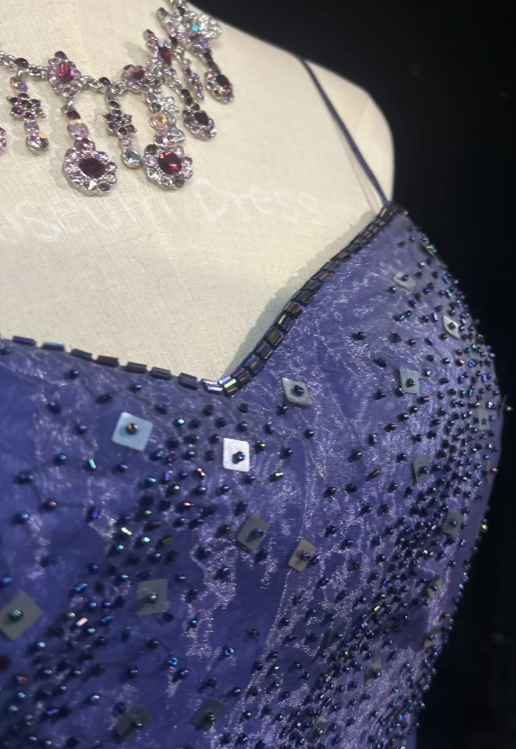 Wunderschönes dunkelolivgrünes herzförmiger Ausschnitt A-Linie Satin Tüll Kurzes Ballkleid Homecoming-Kleid ED02575