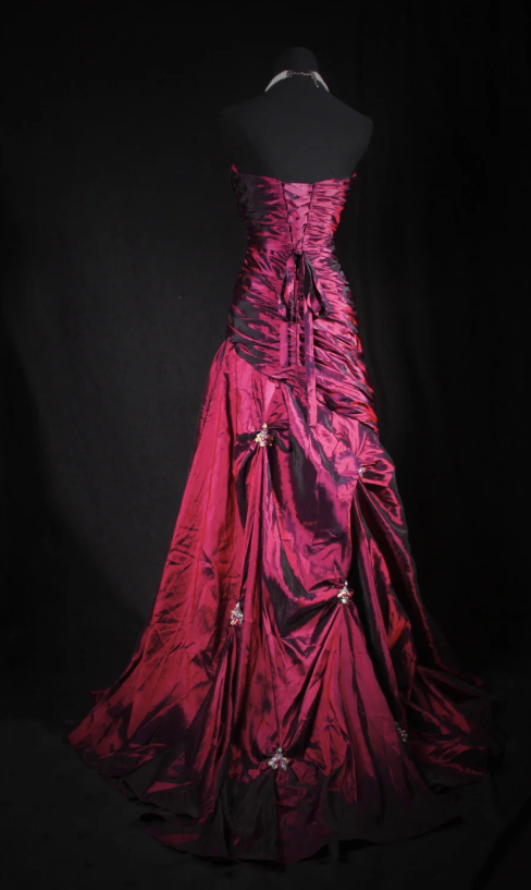 Vintage Sweetheart Neck A-Line Long Prom Dresses Taffeta Burgundy Formal Dresses Sleeveless Evening Gowns ED04899