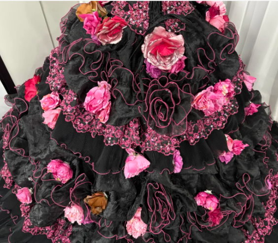Gorgeous Spaghetti Strap Ball Gown Tulle Long Prom Dresses Applique Black Quinceanera Dresses Sweet 16 Dress ED04902