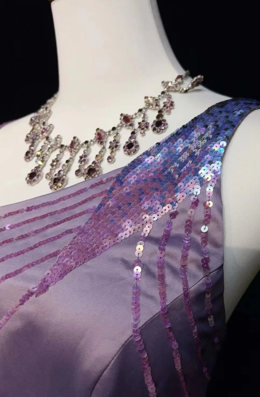 Wunderschönes dunkelolivgrünes herzförmiger Ausschnitt A-Linie Satin Tüll Kurzes Ballkleid Homecoming-Kleid ED02575