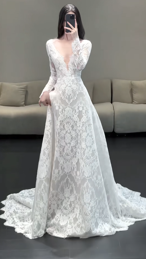 Timeless V-neck Mermaid Wedding Dresses with Train Lace Applique White Bridal Gowns Long Sleeve Bridal Dresses ED04966