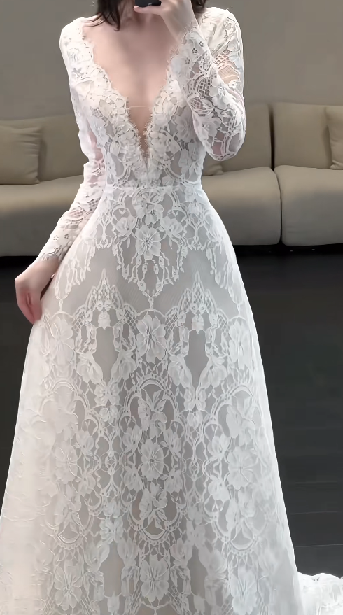 Timeless V-neck Mermaid Wedding Dresses with Train Lace Applique White Bridal Gowns Long Sleeve Bridal Dresses ED04966