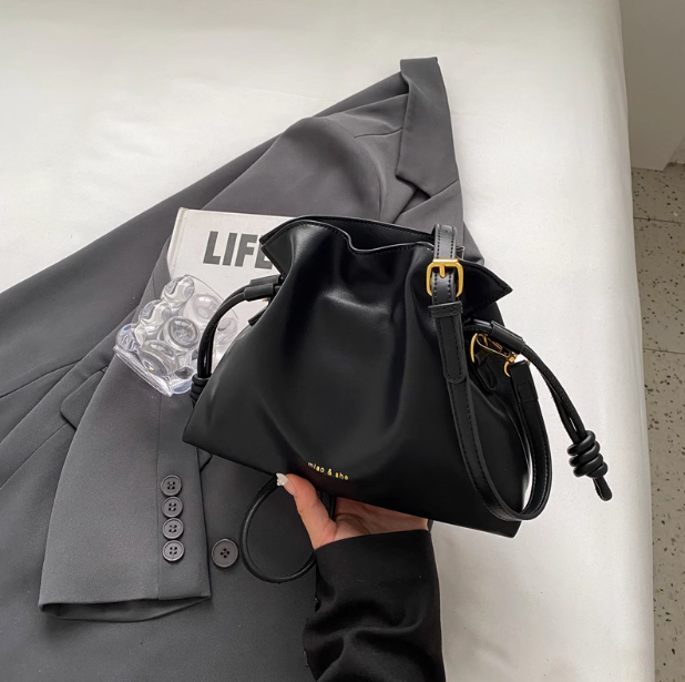 Versatile Cloud Drawstring Bucket Bag Single Shoulder Crossbody Bag ED0496