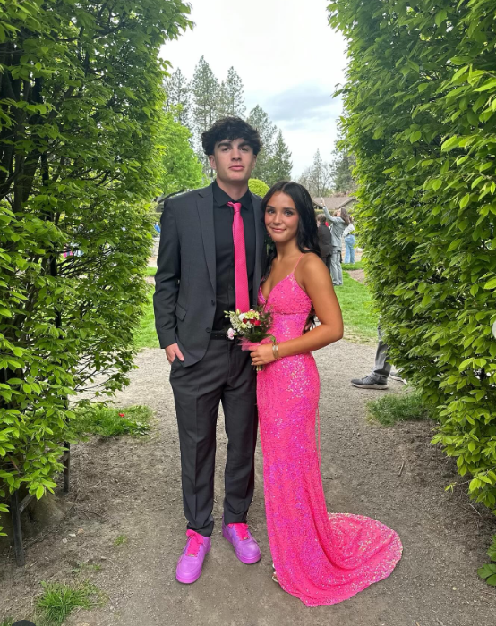 Elegant Spaghetti Strap Sheath Long Prom Dresses with Slits Sequin Fuchsia Formal Dresses ED05016