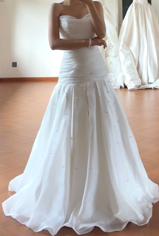 Simple Strapless A-Line Long Wedding Dresses Beaded Tulle Bridal Gowns Sleeveless Bridal Dresses ED05030