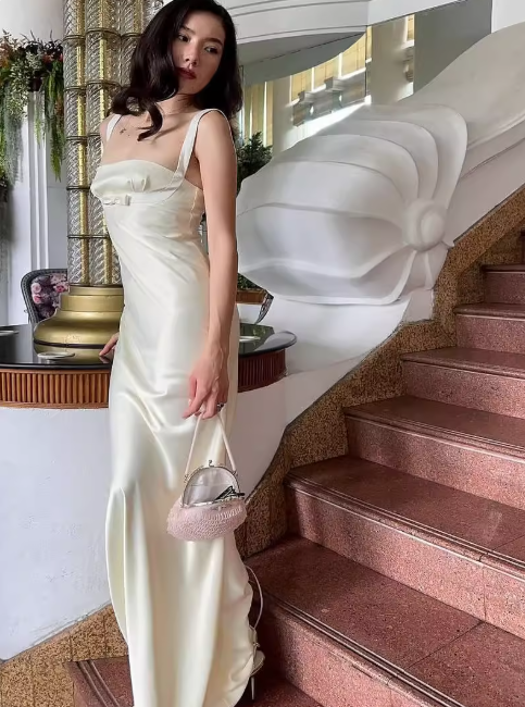 Elegant Spaghetti Strap Sheath Satin Long Prom Dresses White Wedding Guest Dresses ED05076