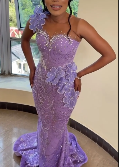 Wunderschönes dunkelolivgrünes herzförmiger Ausschnitt A-Linie Satin Tüll Kurzes Ballkleid Homecoming-Kleid ED02575