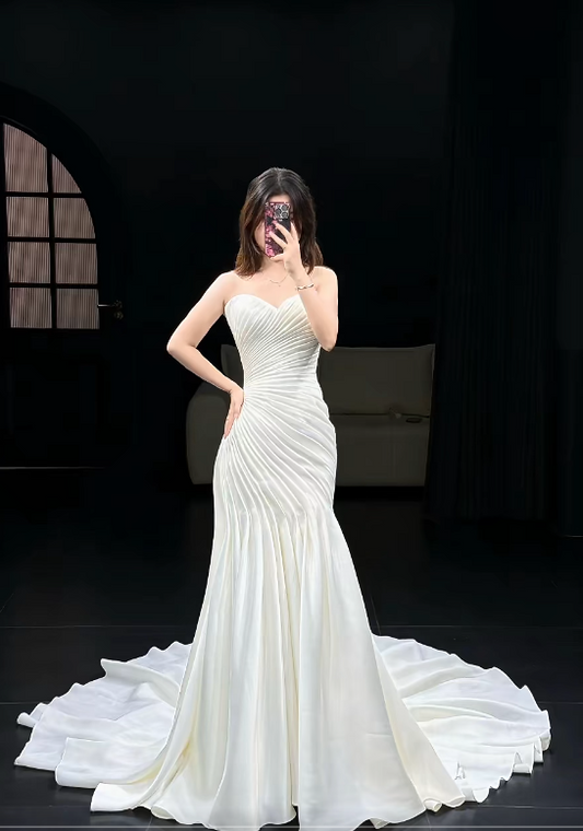 Timeless Sweetheart Sheath Long Wedding Dresses, Satin White Bridal Gowns, Sleeveless Bridal Dresses ED05167