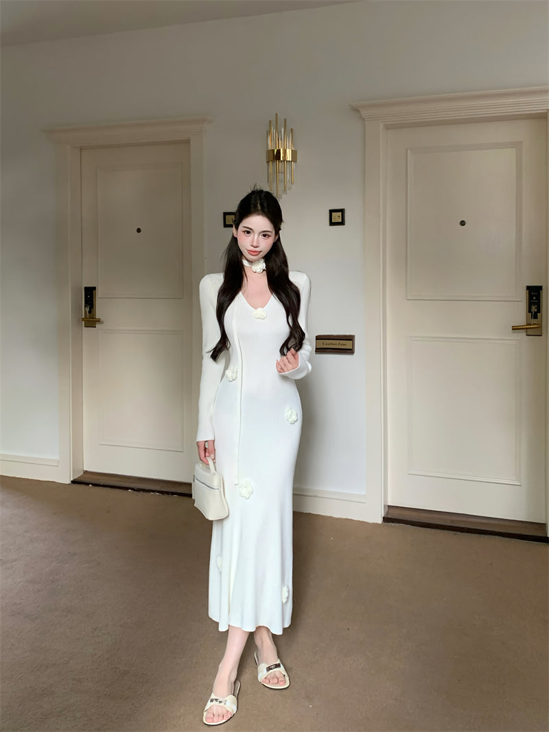 3D Flower V-Neck Long Sleeve Knitted Dress ED0516