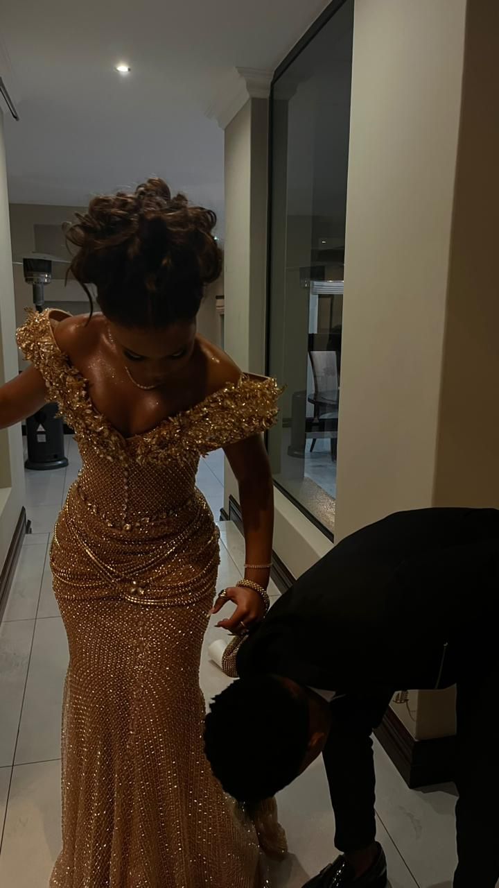 Elegant Off-shoulder Mermaid Gold Long Prom Dresses Glitter Tulle Gold Evening Gowns ED05192