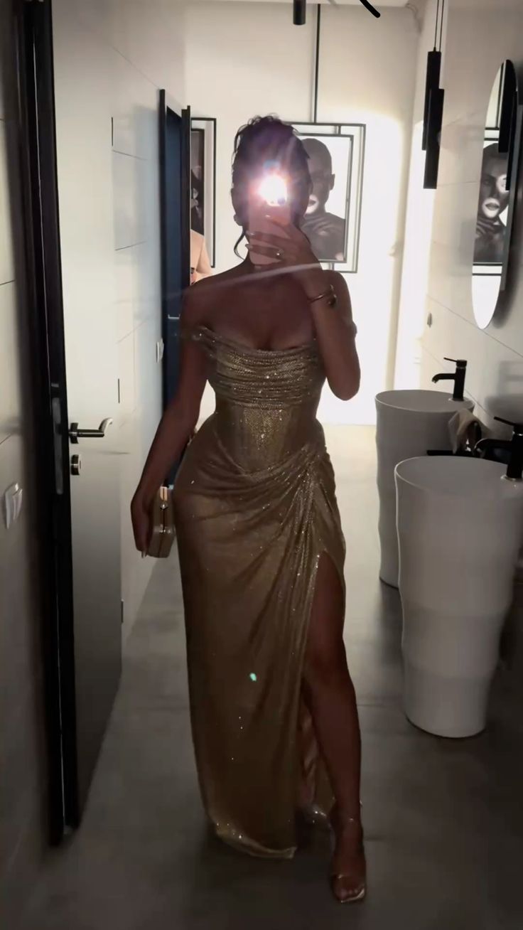 Glitter Sheath Gold Long Prom Dresses Strapless Satin Gold Formal Dresses ED05282