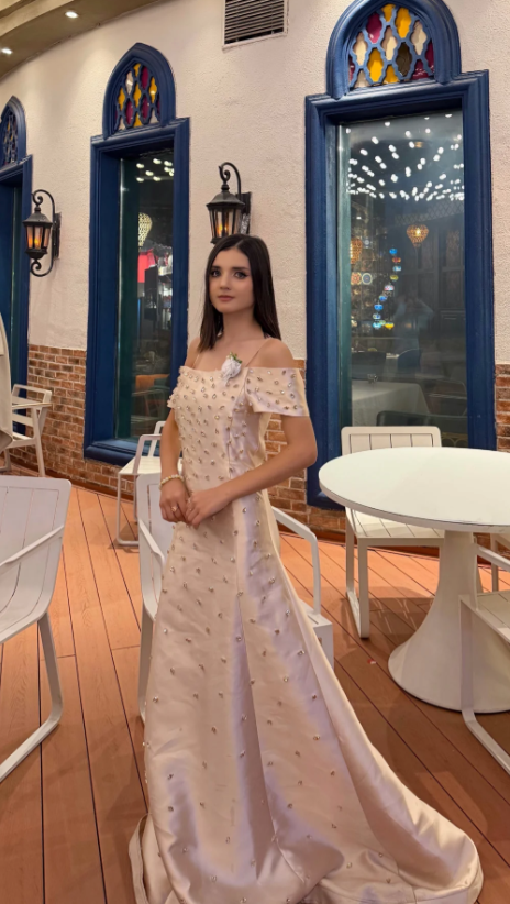 Glam A-Line Long Prom Dresses Off-shoulder Satin Champagne Wedding Guest Dresses ED05312