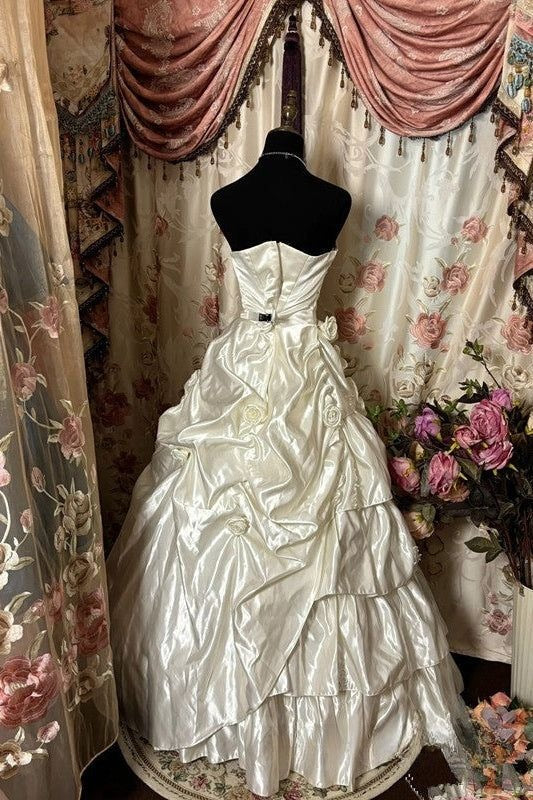 Elegant A-Line Long Prom Dresses Strapless White Birthday Dresses Satin White Sweet 16 Dresses ED05338
